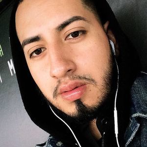 Meet your Posher, Javier